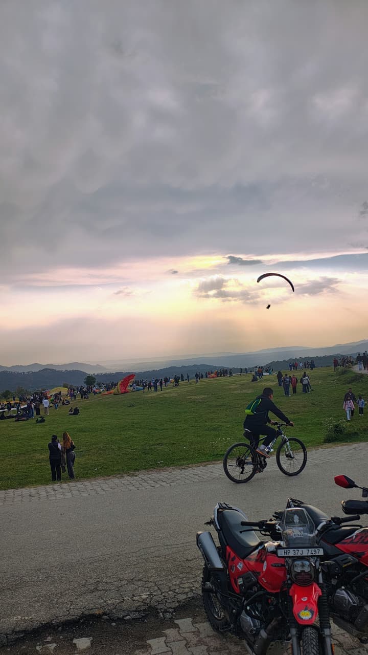 Paragliding Landing Site, Bir